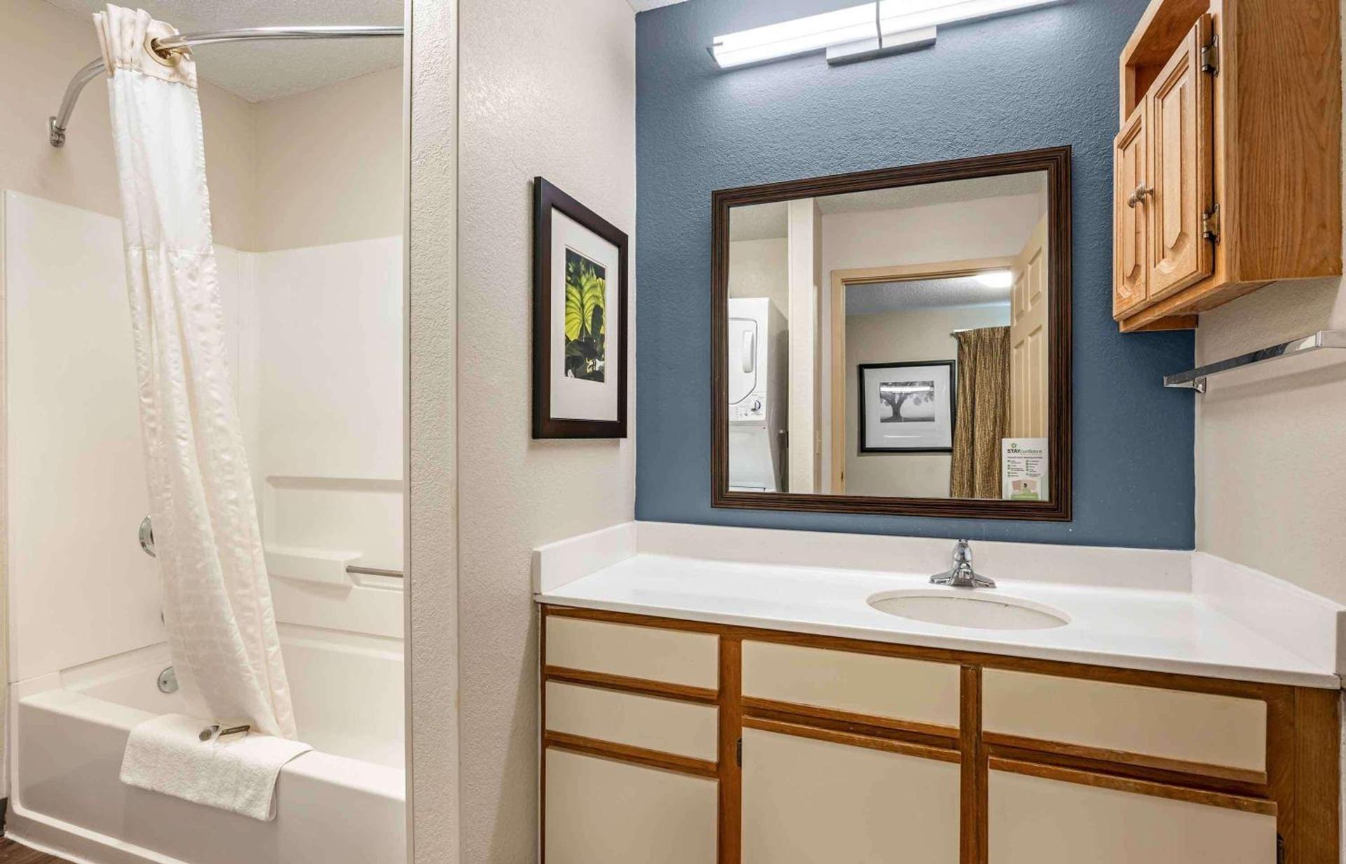 Extended Stay America Suites - Cincinnati - Blue Ash - Reed Hartman photo 29