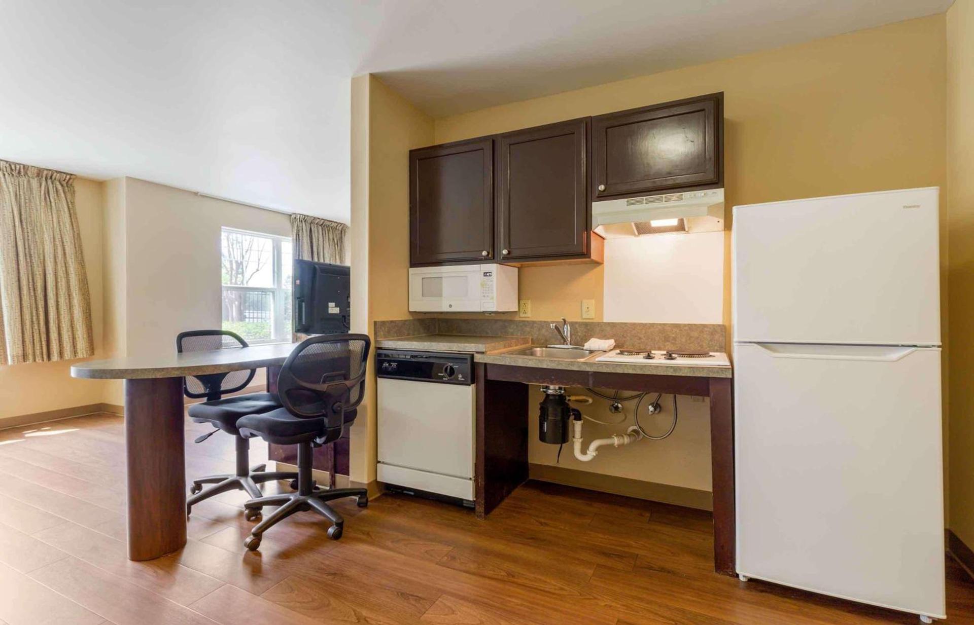 Extended Stay America Suites - Columbia - Northwest Harbison photo 10