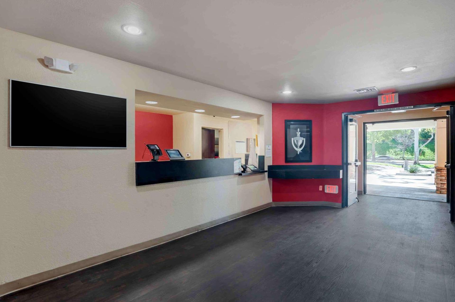 Extended Stay America Suites - Orange County - Lake Forest photo 4