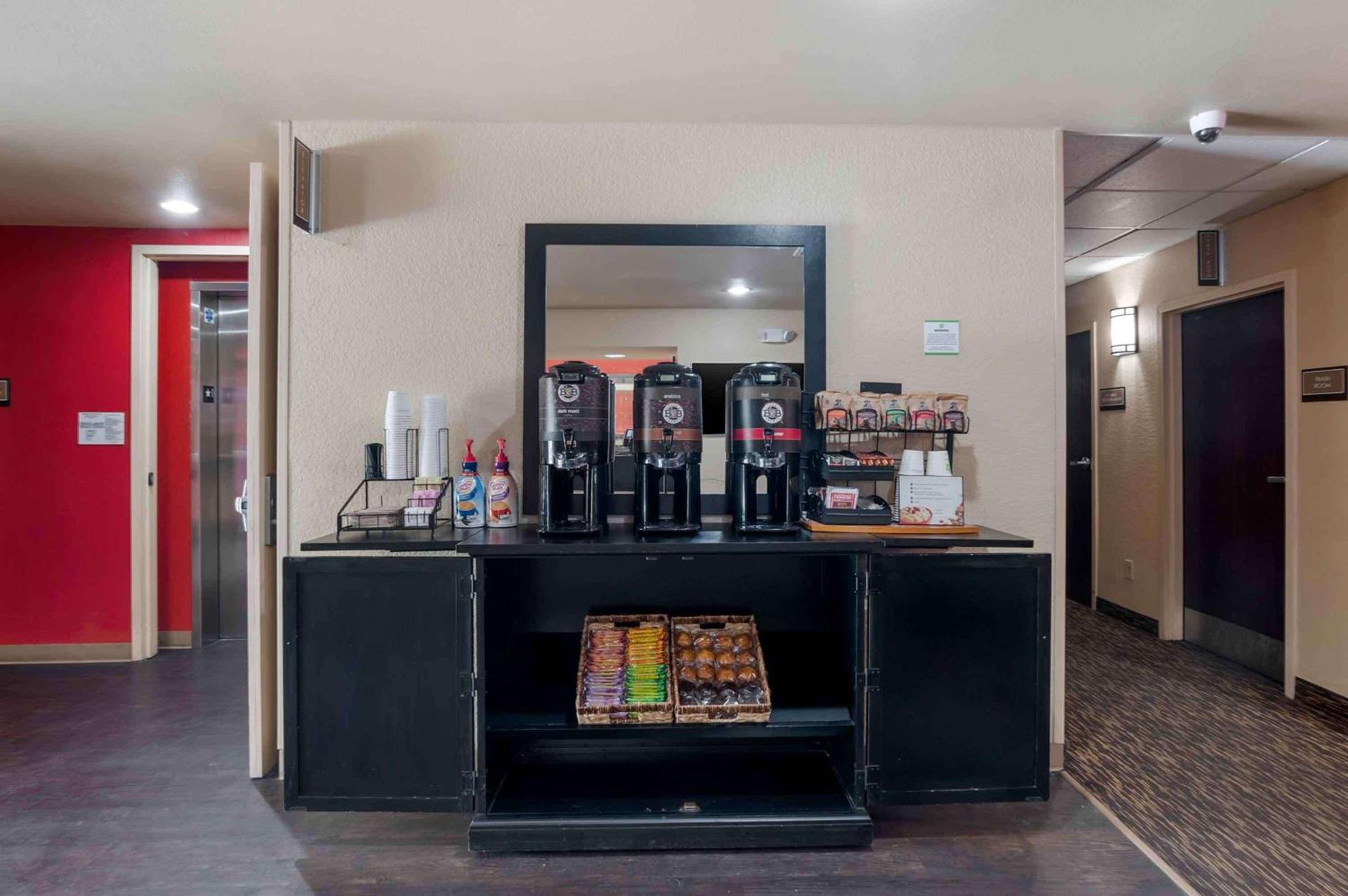 Extended Stay America Suites - Orange County - Lake Forest photo 5