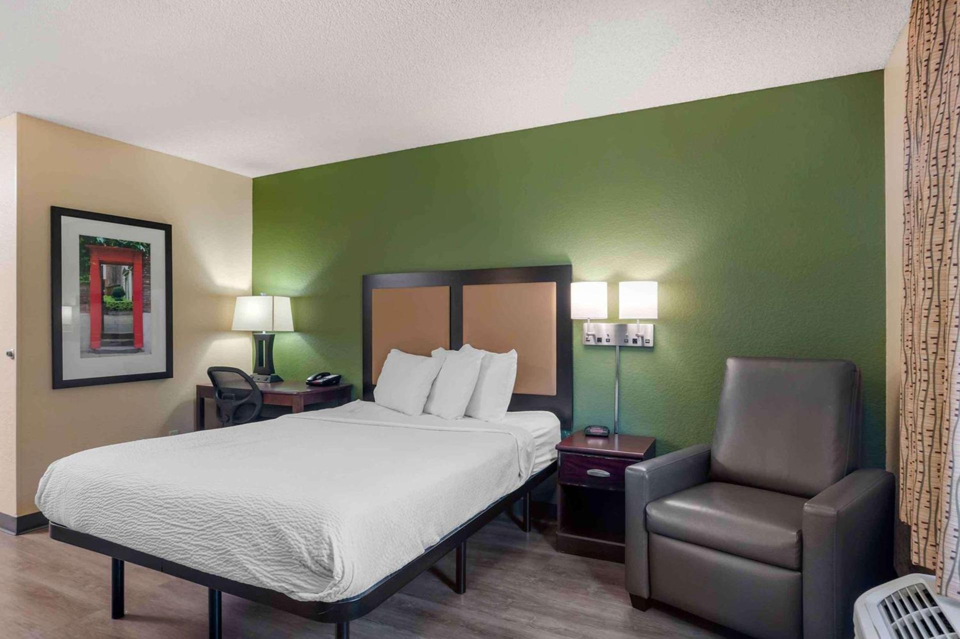 Extended Stay America Suites - Orange County - Lake Forest photo 7