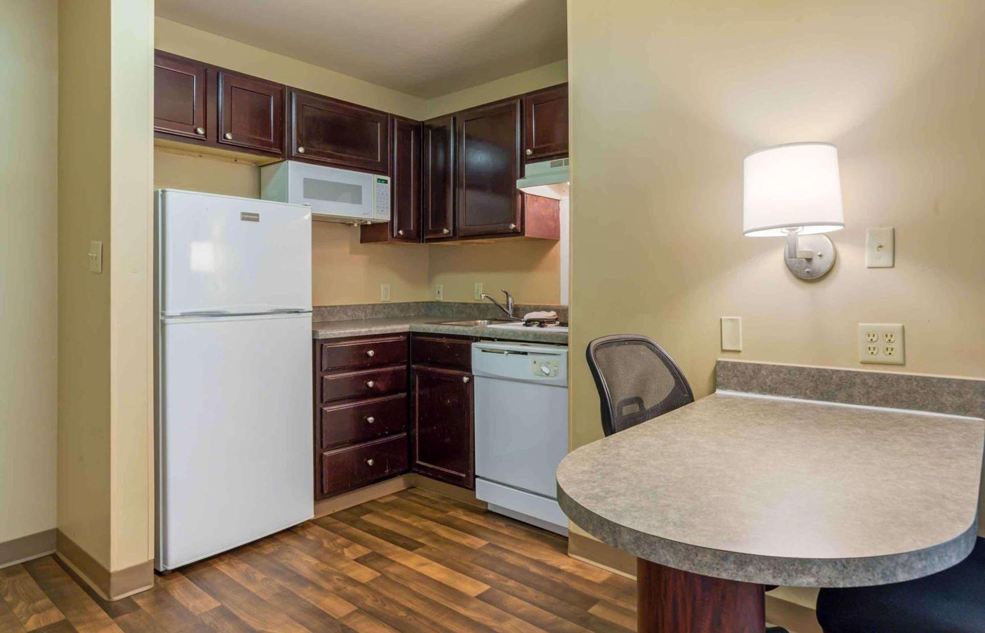 Extended Stay America Suites - Columbia - Northwest Harbison photo 18