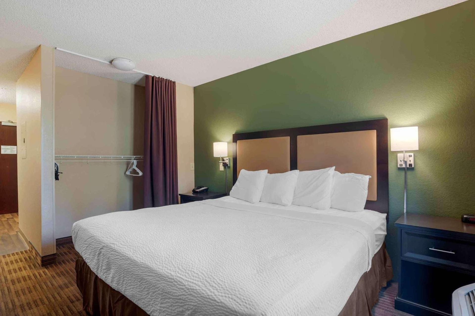 Extended Stay America Suites - Orange County - Lake Forest photo 15