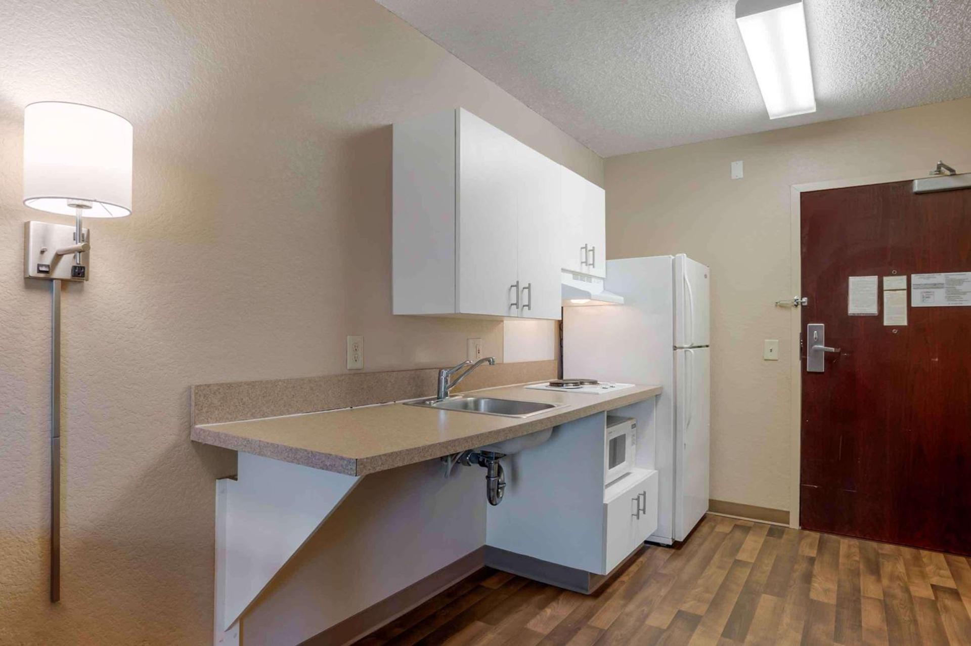 Extended Stay America Suites - Orange County - Lake Forest photo 17