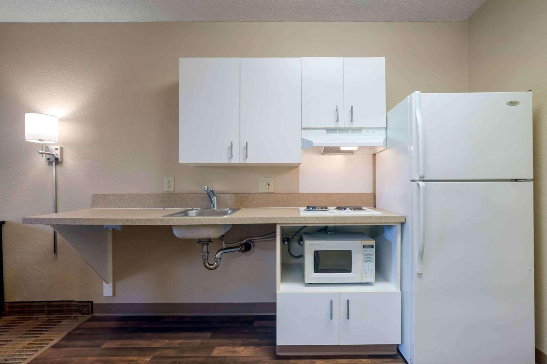 Extended Stay America Suites - Orange County - Lake Forest photo 18