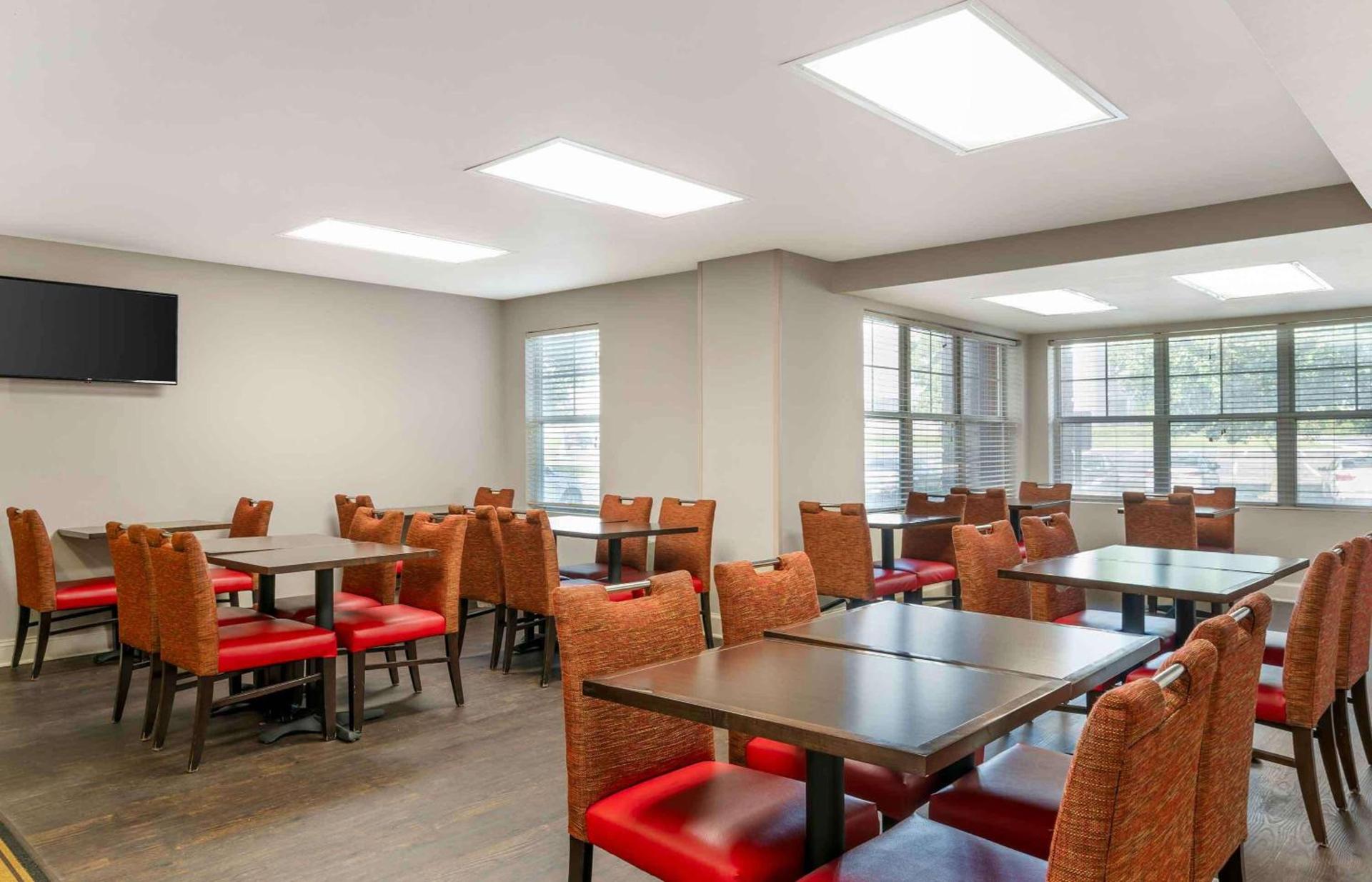Extended Stay America Suites - Indianapolis - Airport - W Southern Ave photo 8