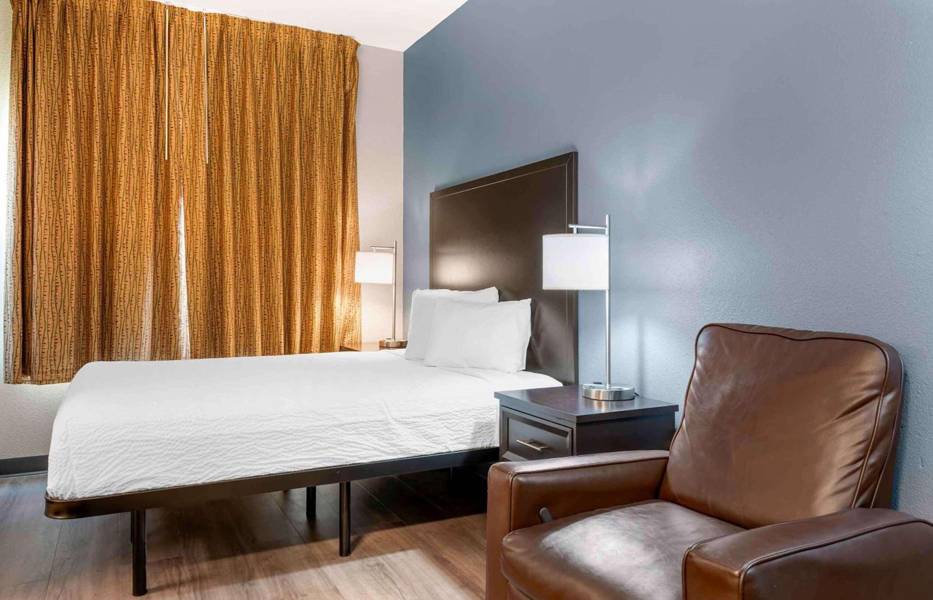 Extended Stay America Suites - Indianapolis - Airport - W Southern Ave photo 9