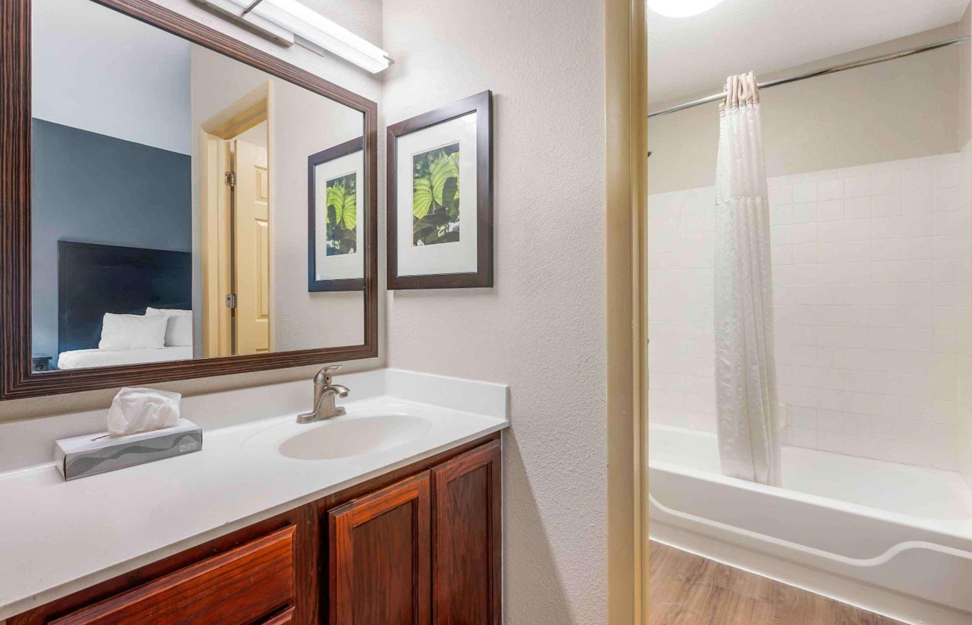 Extended Stay America Suites - Indianapolis - Airport - W Southern Ave photo 13