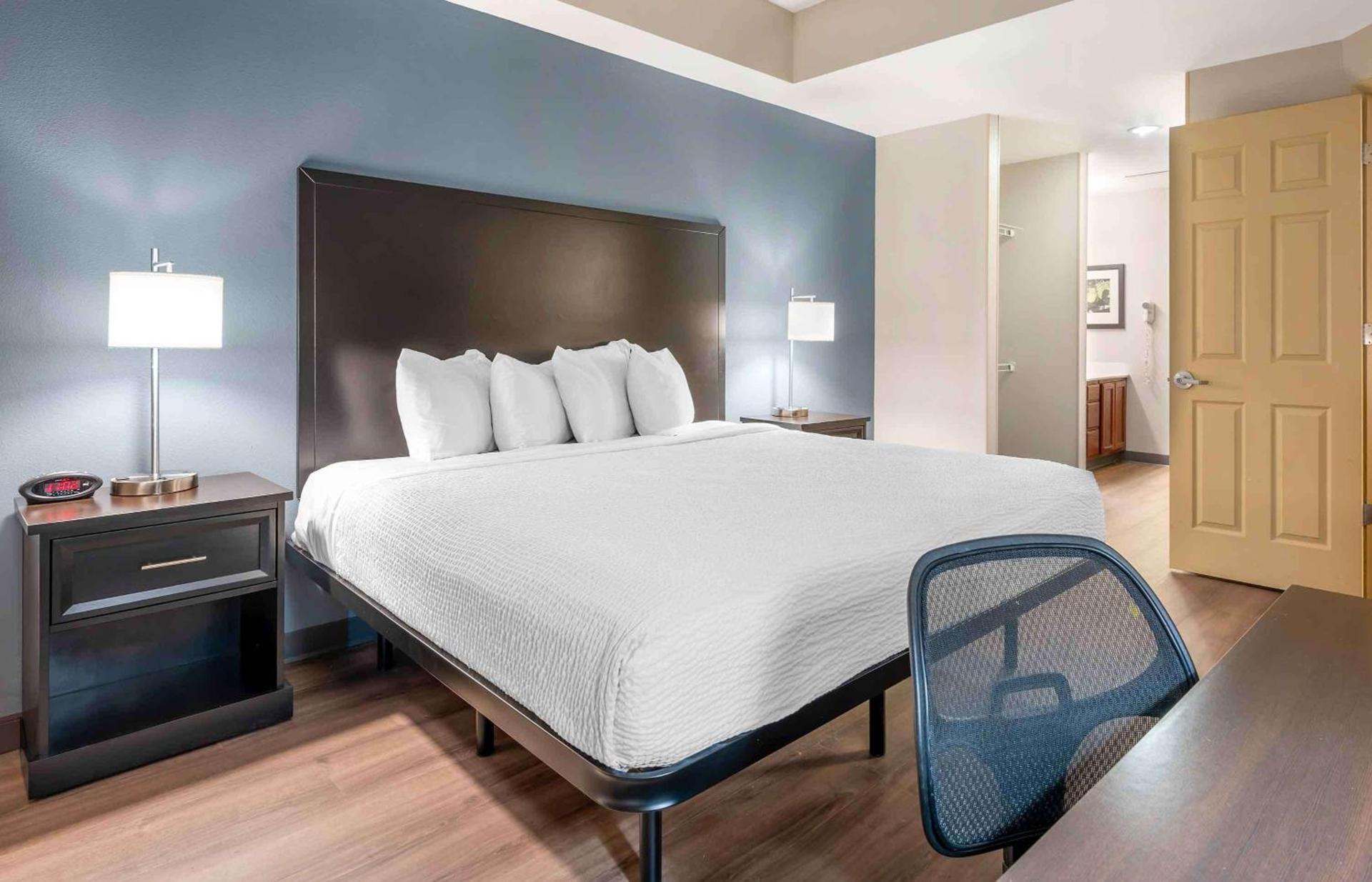 Extended Stay America Suites - Indianapolis - Airport - W Southern Ave photo 37