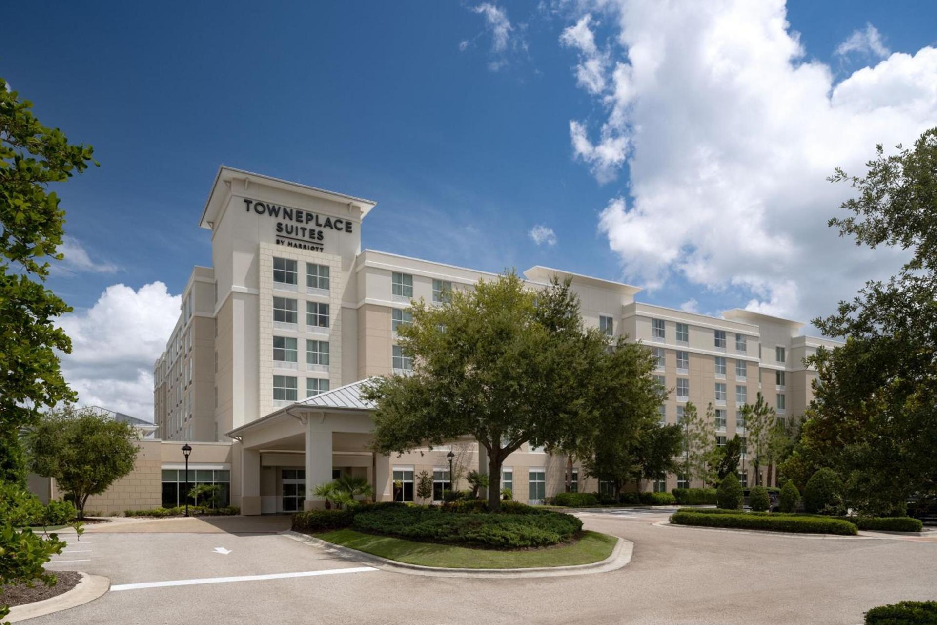 TownePlace Suites Orlando at FLAMINGO CROSSINGS Town Center, Western Entrance photo 9