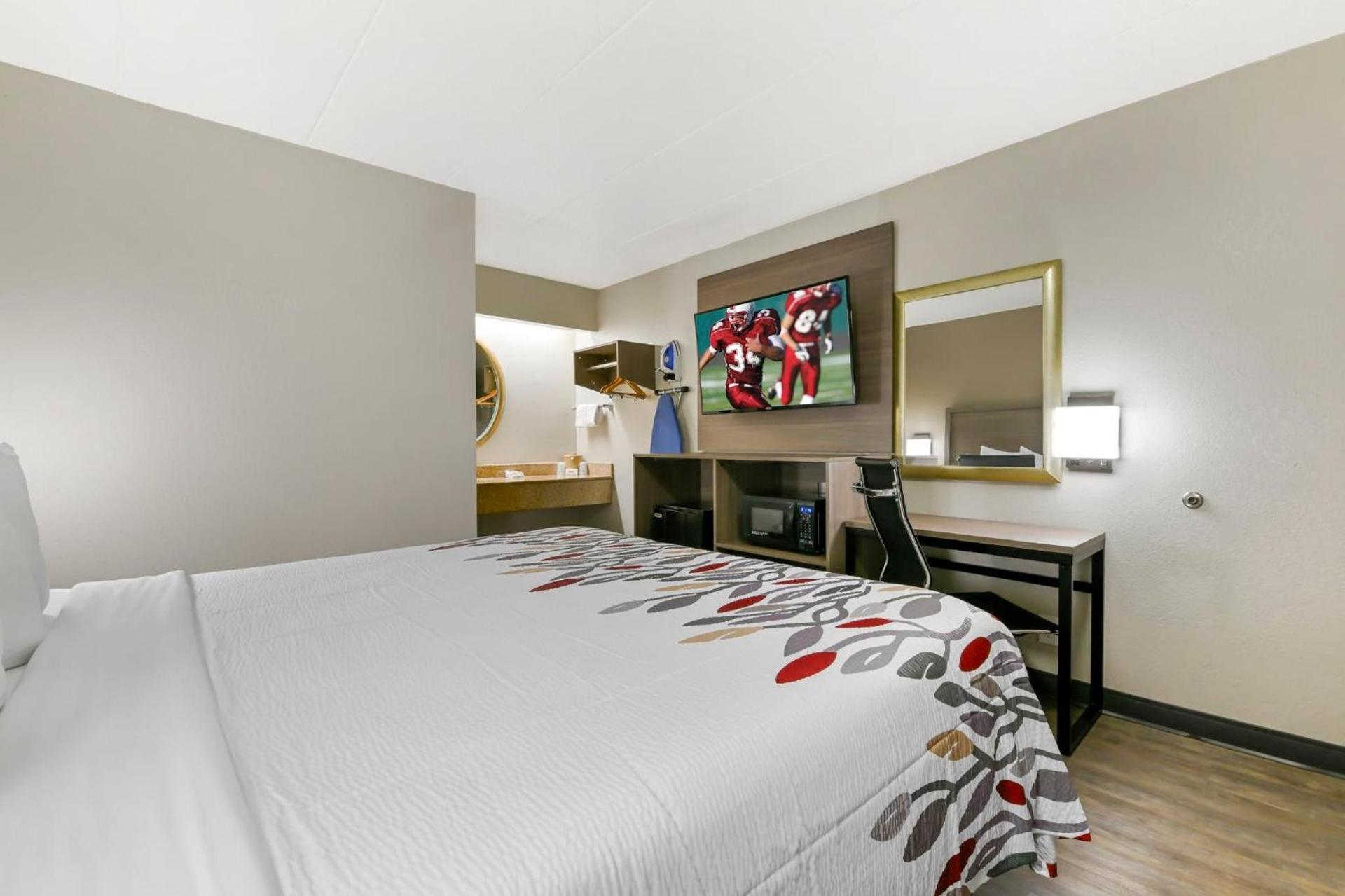 Red Roof Inn Washington DC - Laurel photo 21