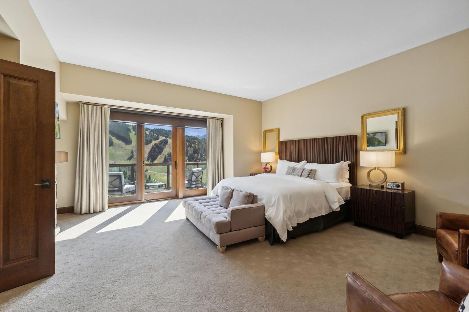 St. Regis Deer Valley photo 43