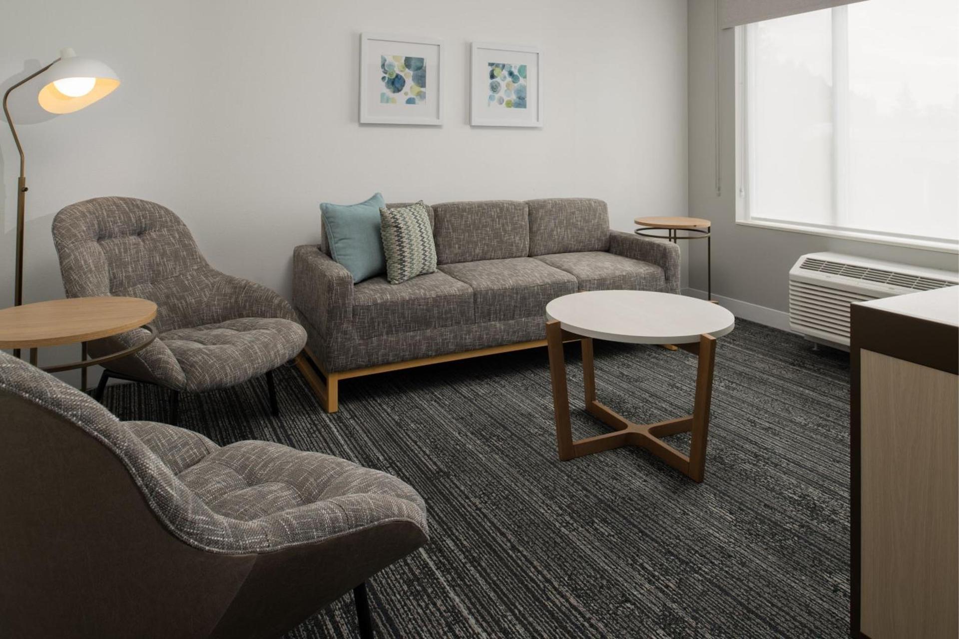 TownePlace Suites by Marriott Eugene photo 42
