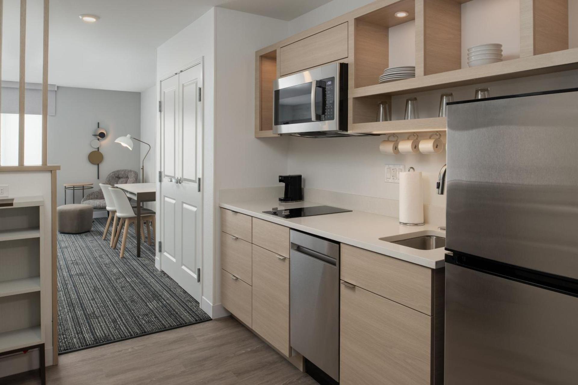 TownePlace Suites by Marriott Eugene photo 45
