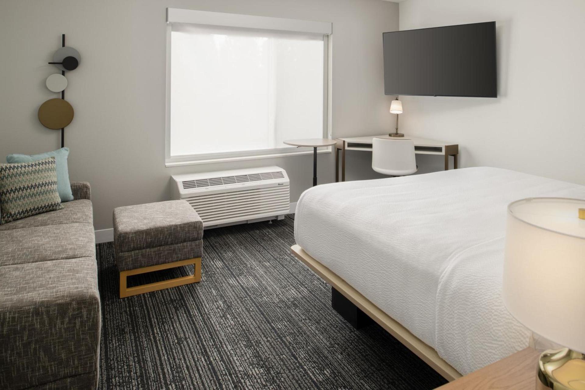 TownePlace Suites by Marriott Eugene photo 53