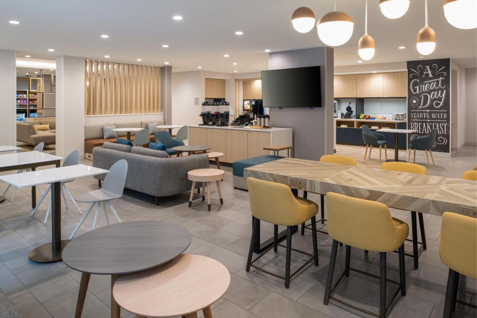 TownePlace Suites by Marriott Eugene photo 8