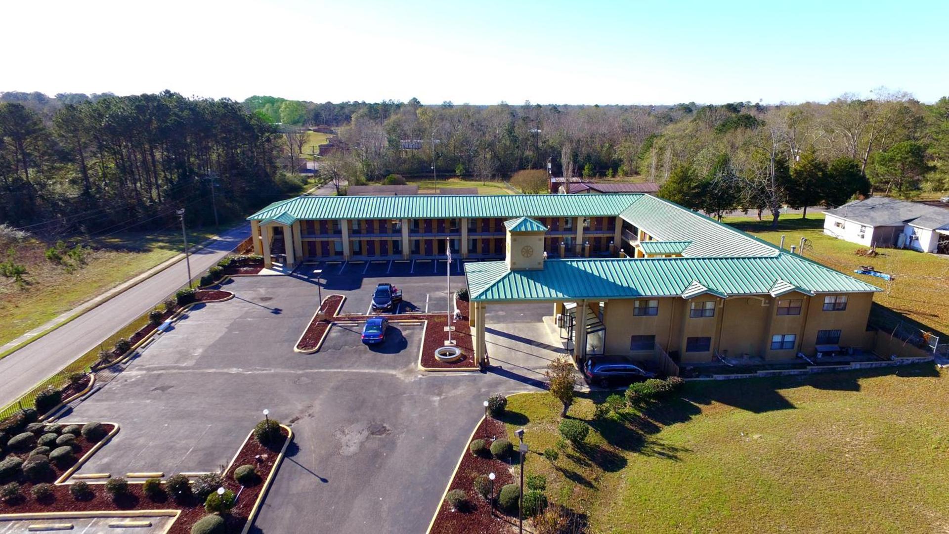 Executive Inn Opp photo 12