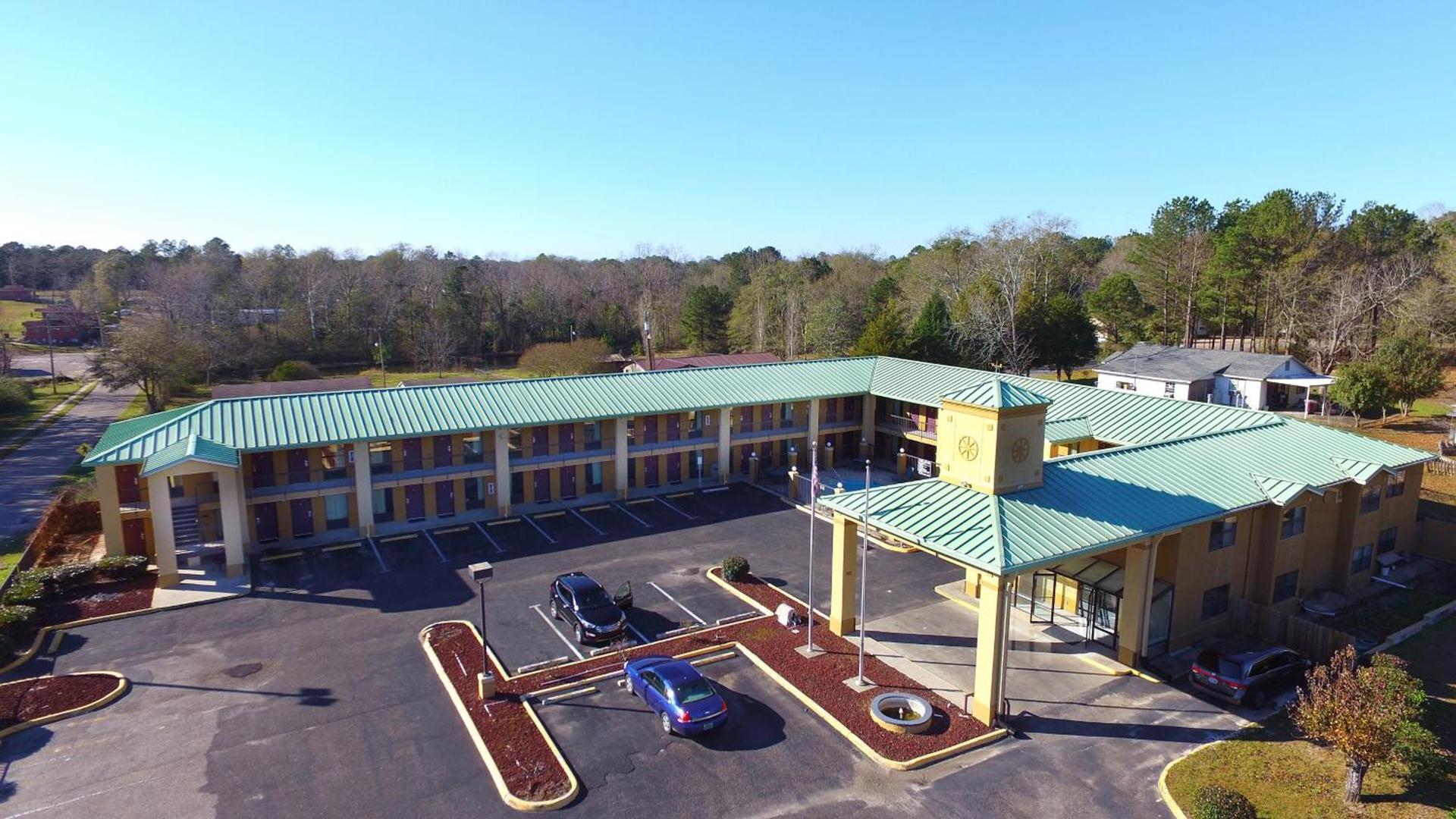 Executive Inn Opp photo 13