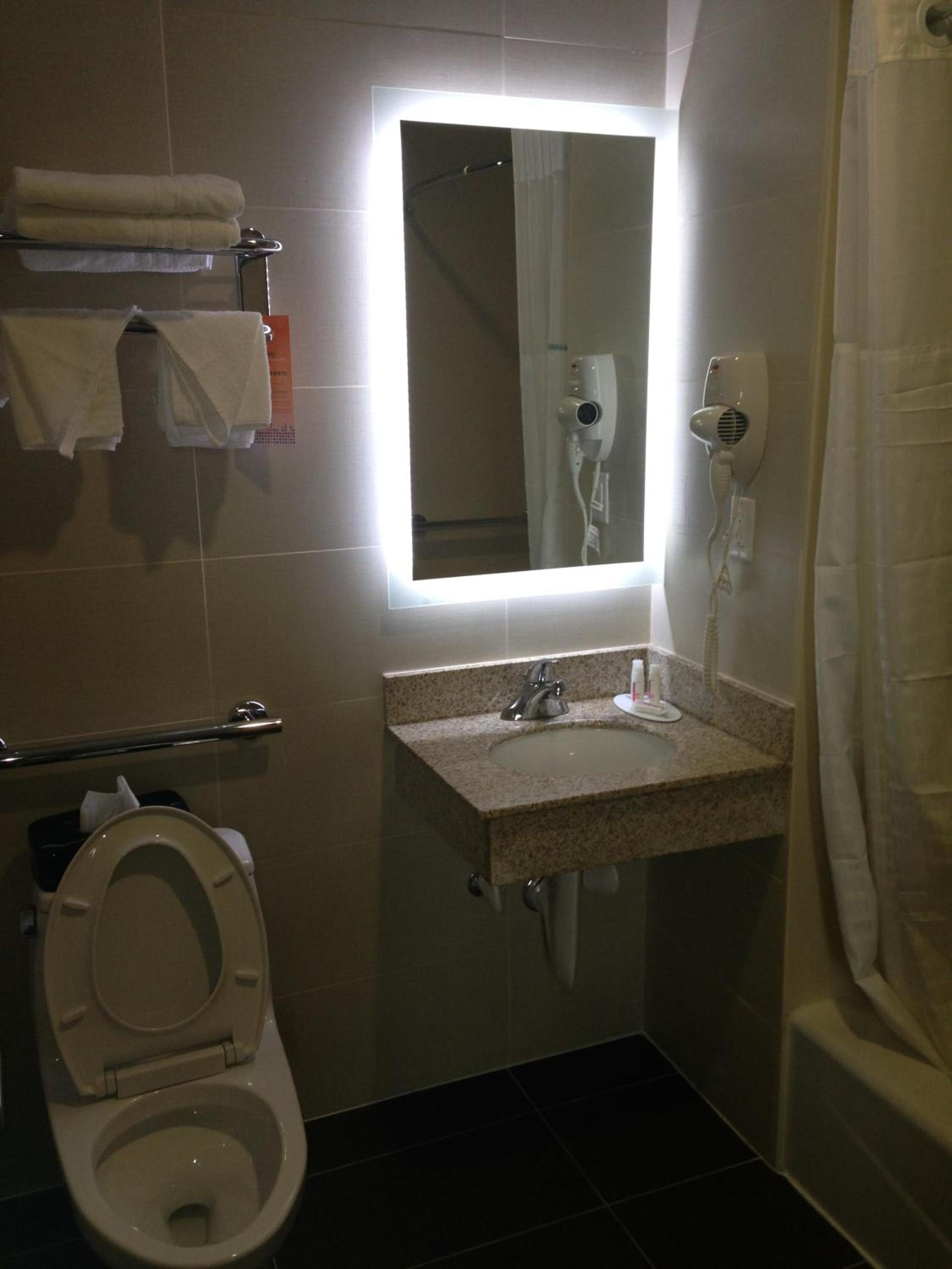 Rockaway Hotel photo 18
