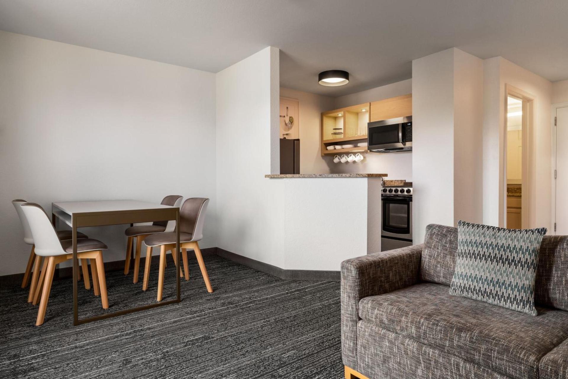 TownePlace Suites by Marriott Fort Meade National Business Park photo 10