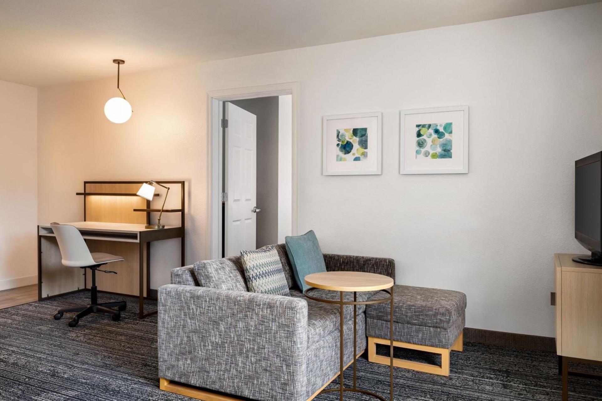 TownePlace Suites by Marriott Fort Meade National Business Park photo 12