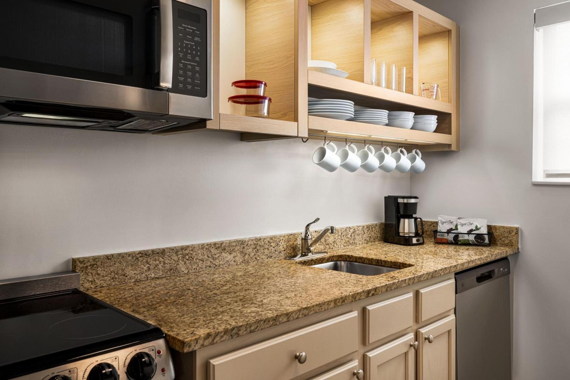 TownePlace Suites by Marriott Fort Meade National Business Park photo 14