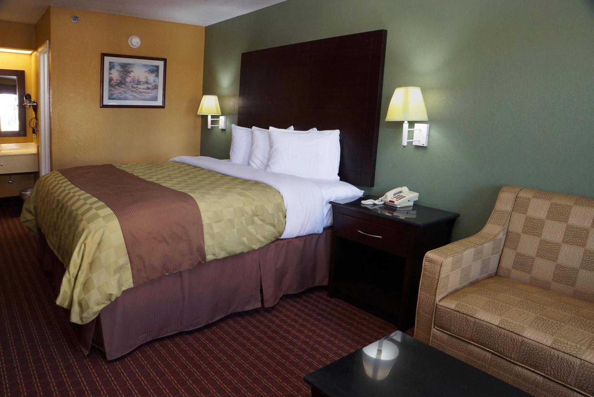 Executive Inn Opp photo 19