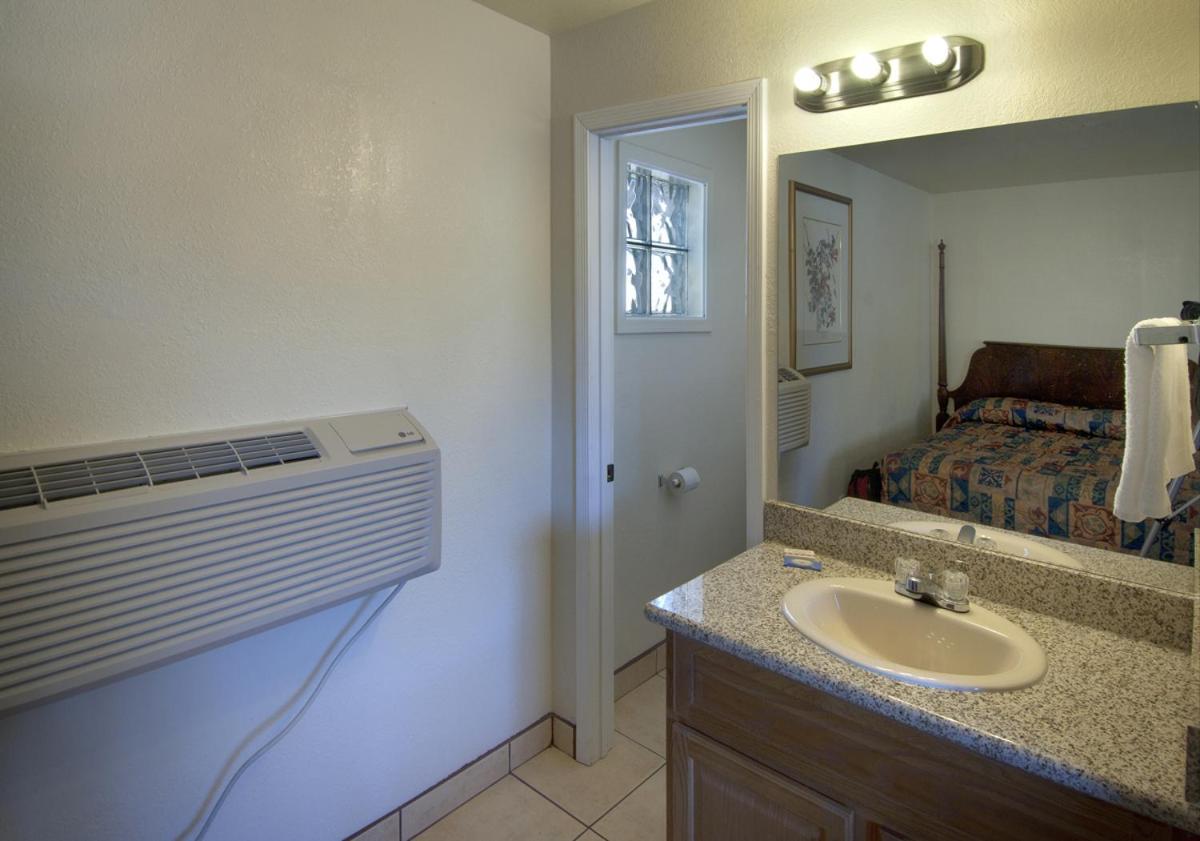 American Executive Inn Mesa photo 18