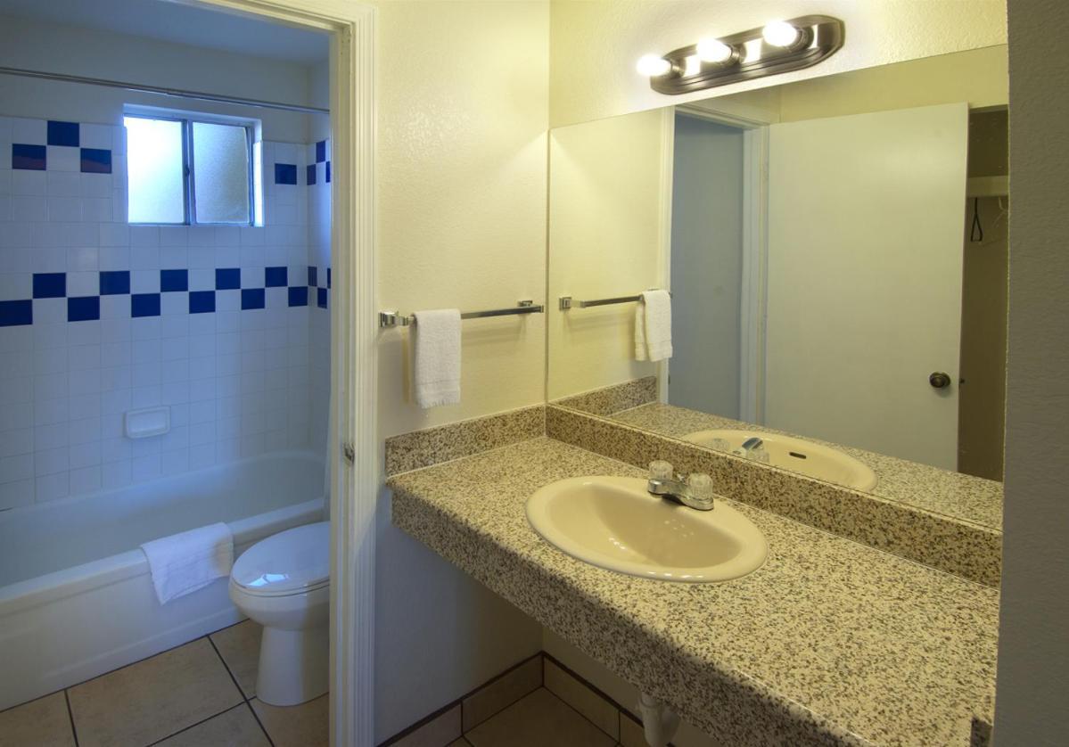 American Executive Inn Mesa photo 20