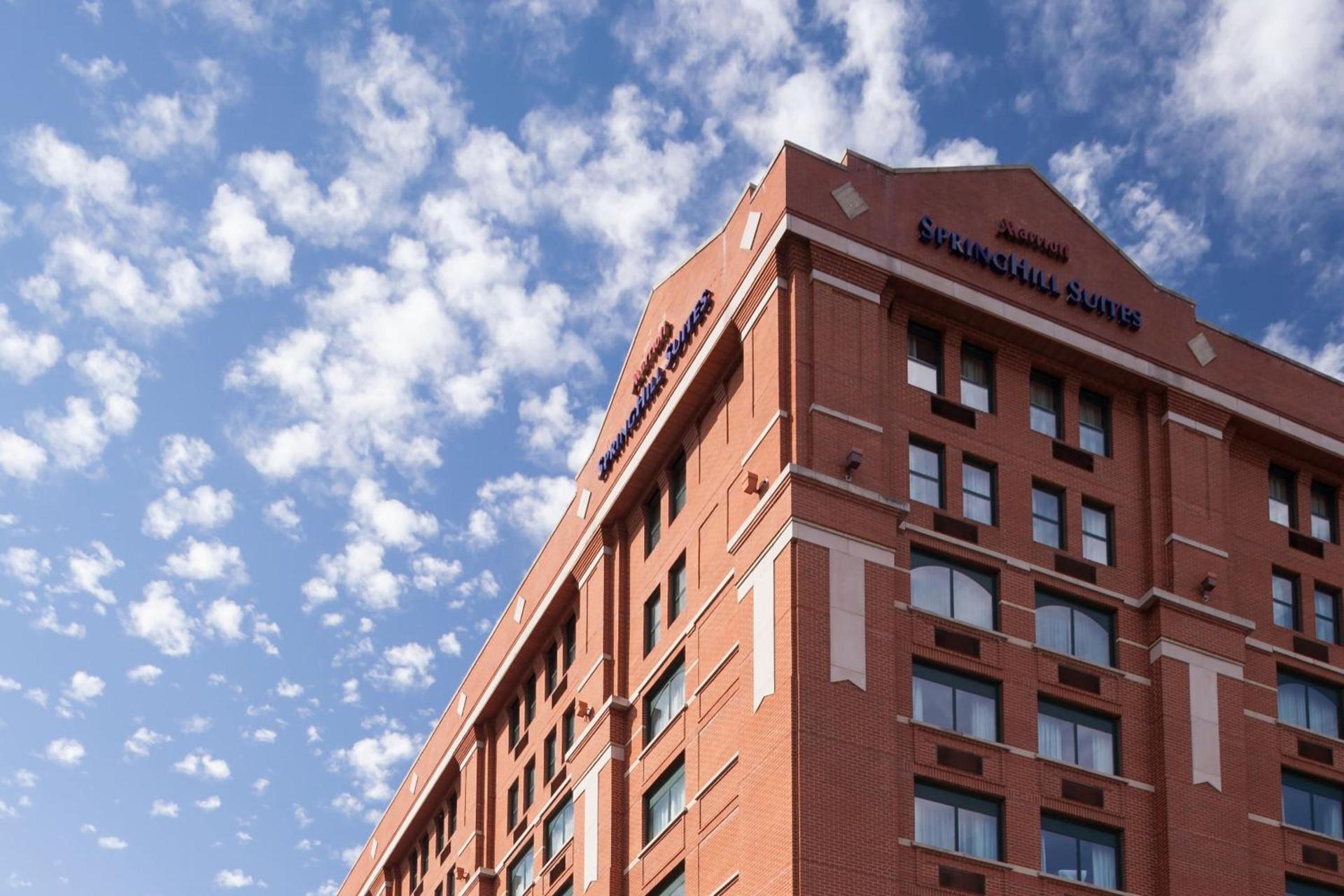 SpringHill Suites by Marriott Dallas Downtown / West End photo 4