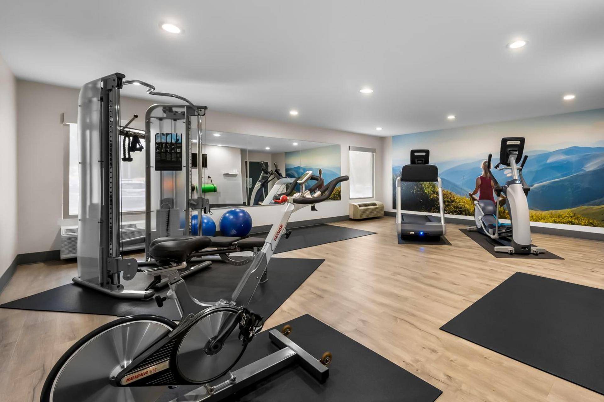 Clarion Pointe Apex - Holly Springs photo 31