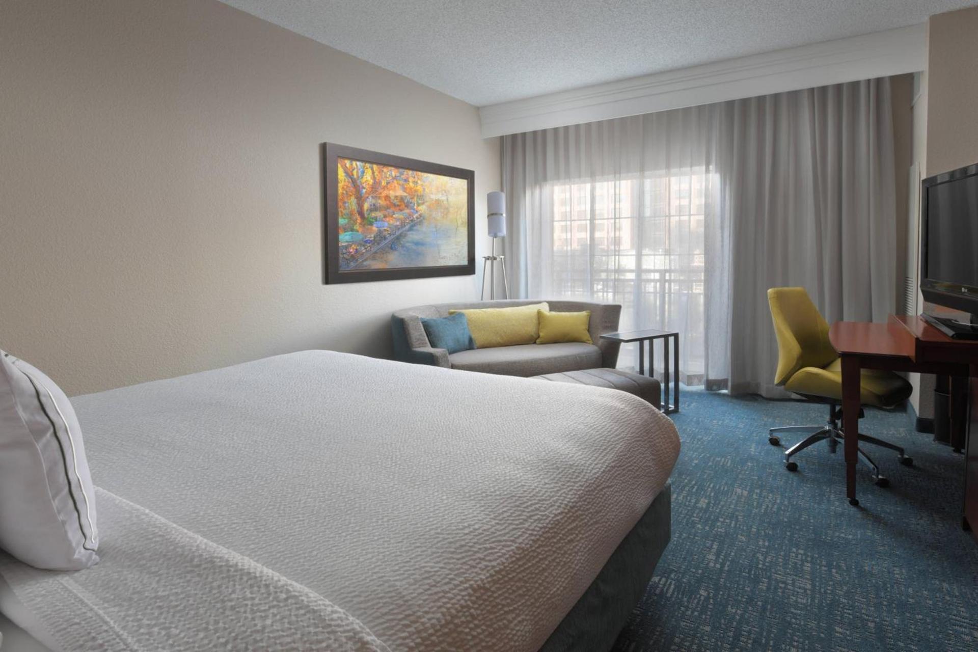 Courtyard by Marriott San Antonio Riverwalk photo 10