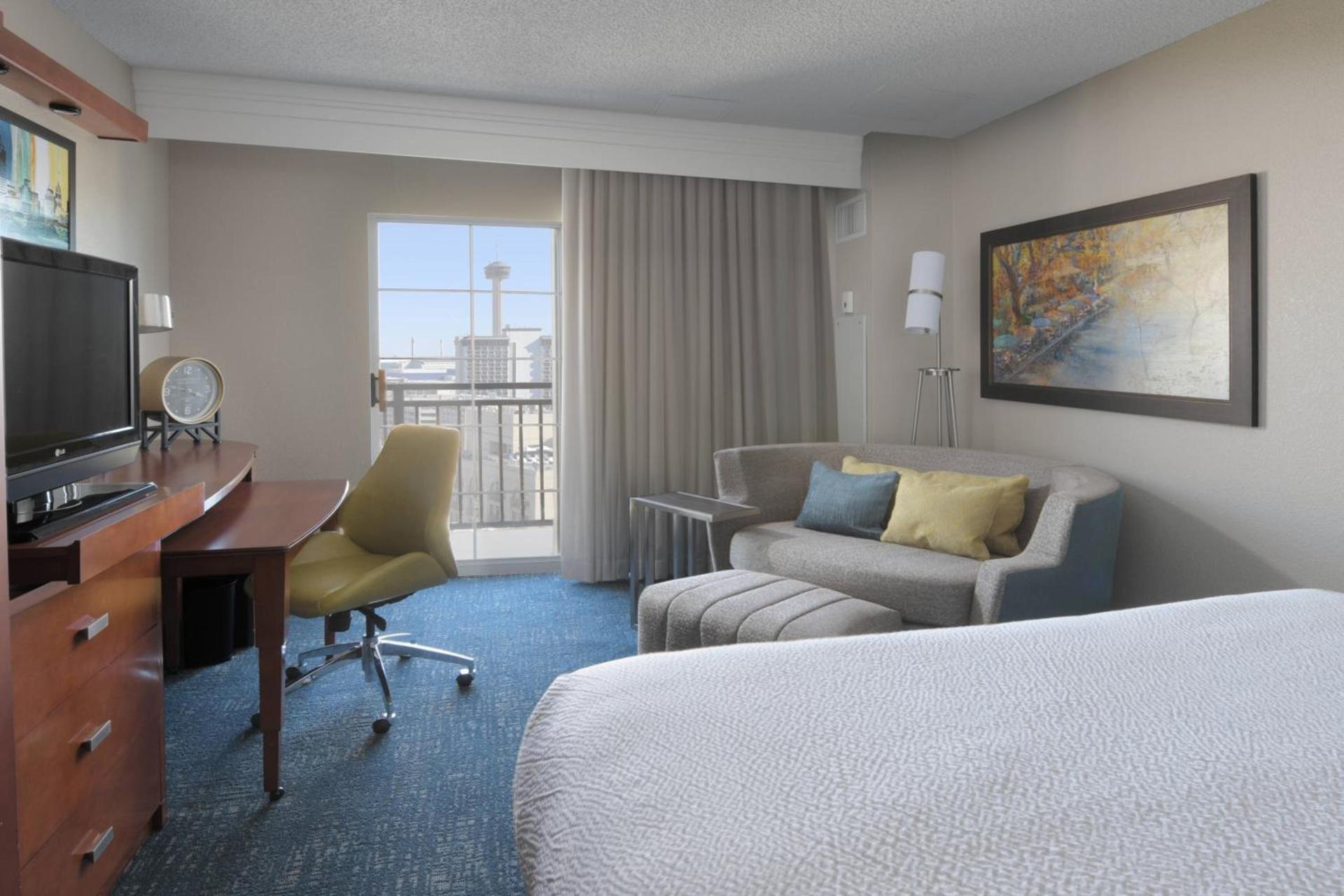 Courtyard by Marriott San Antonio Riverwalk photo 11