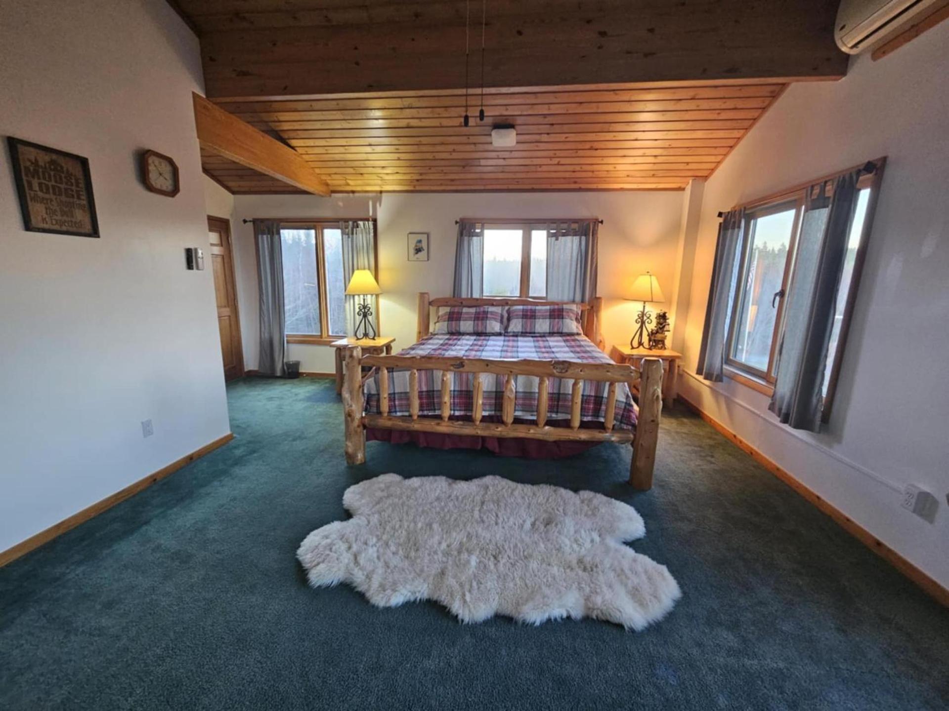Moose Room at Bear Mountain Lodge photo 17