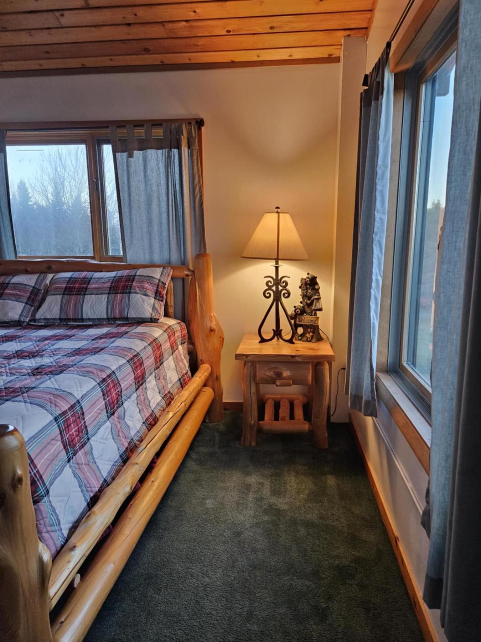 Moose Room at Bear Mountain Lodge photo 6