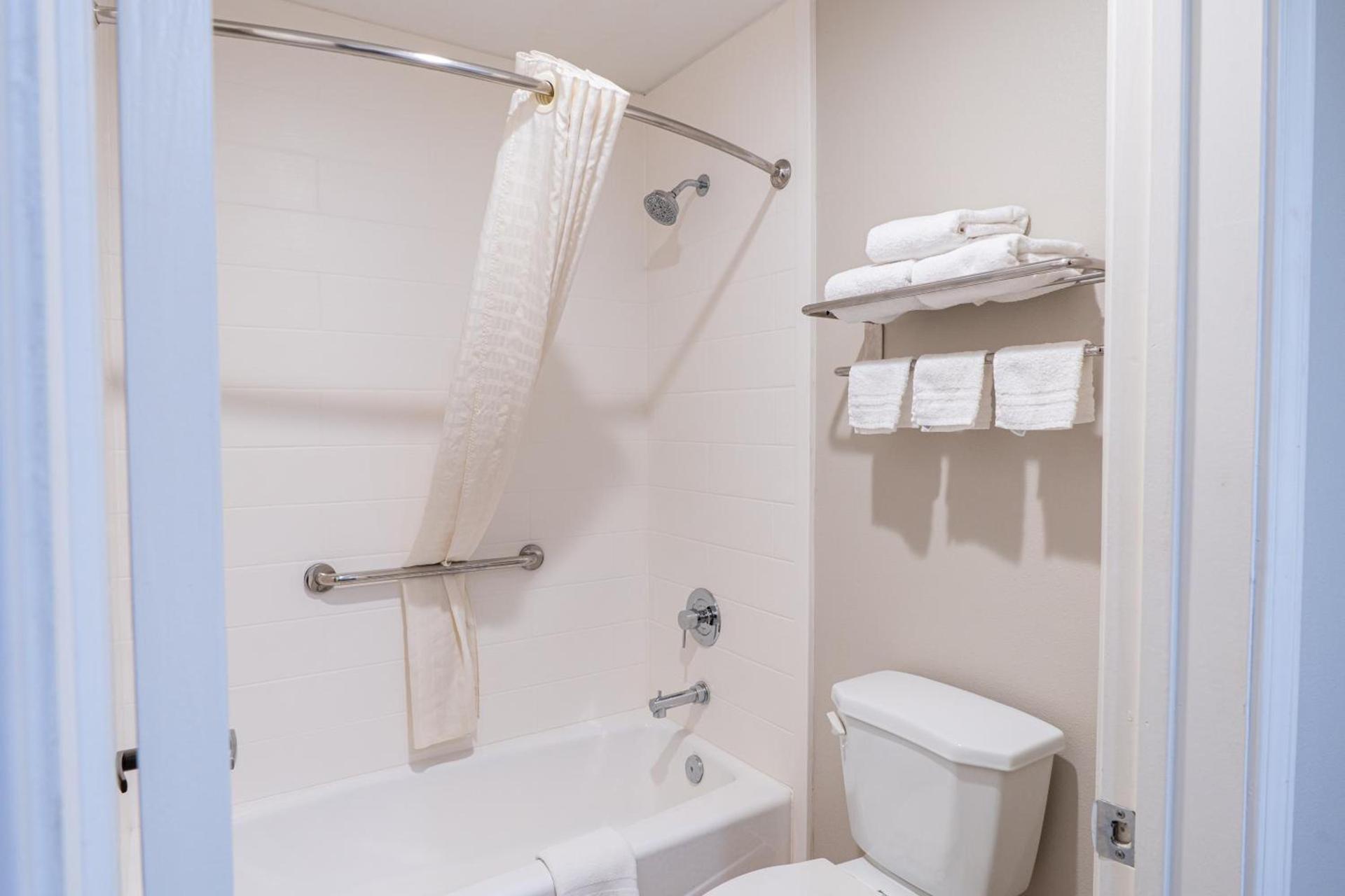 Best Western Paradise Inn photo 9