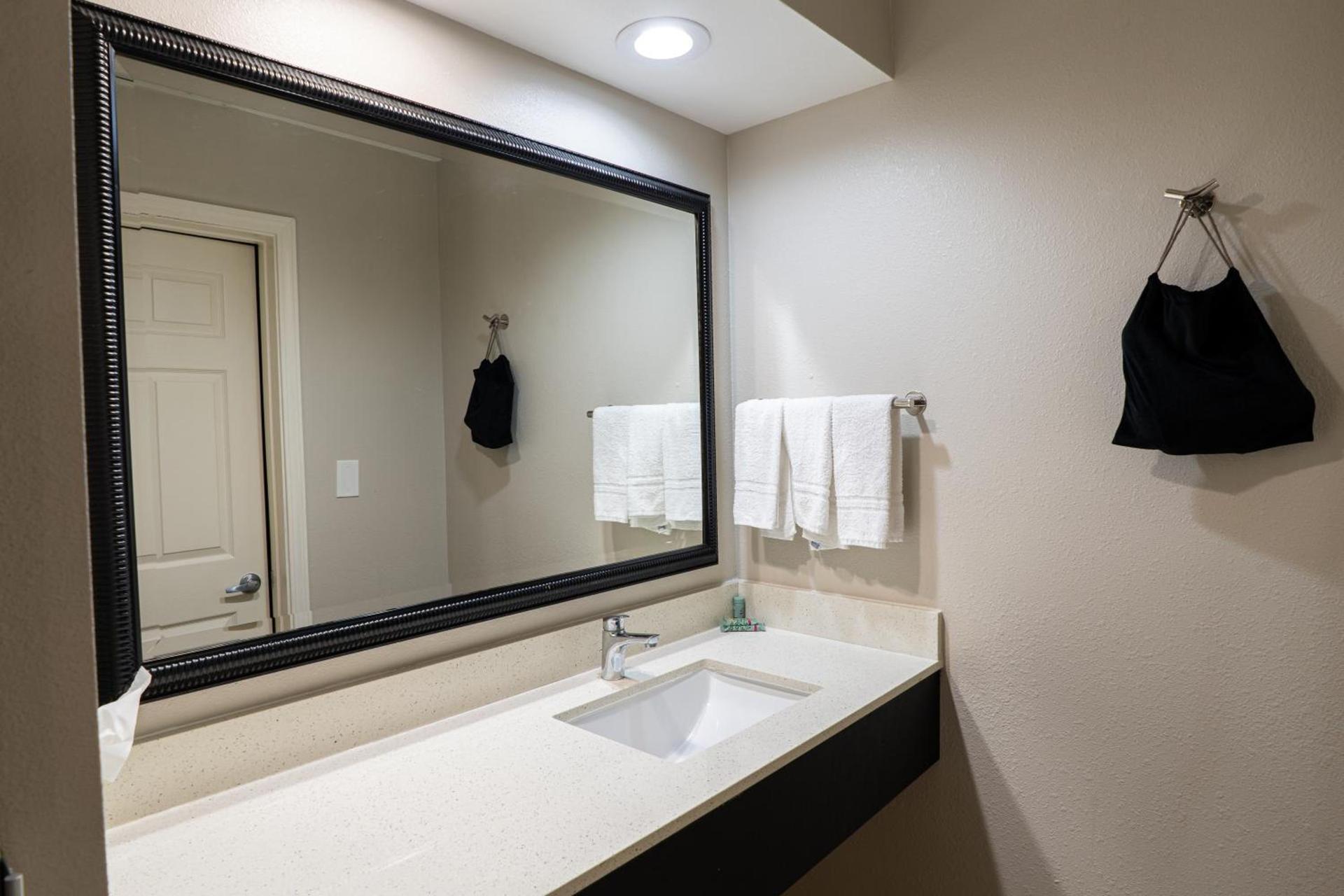 Best Western Paradise Inn photo 21