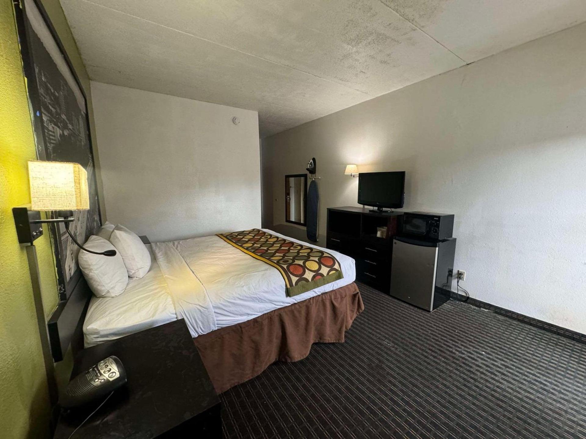 Quality Inn Chattanooga Hamilton Place photo 7