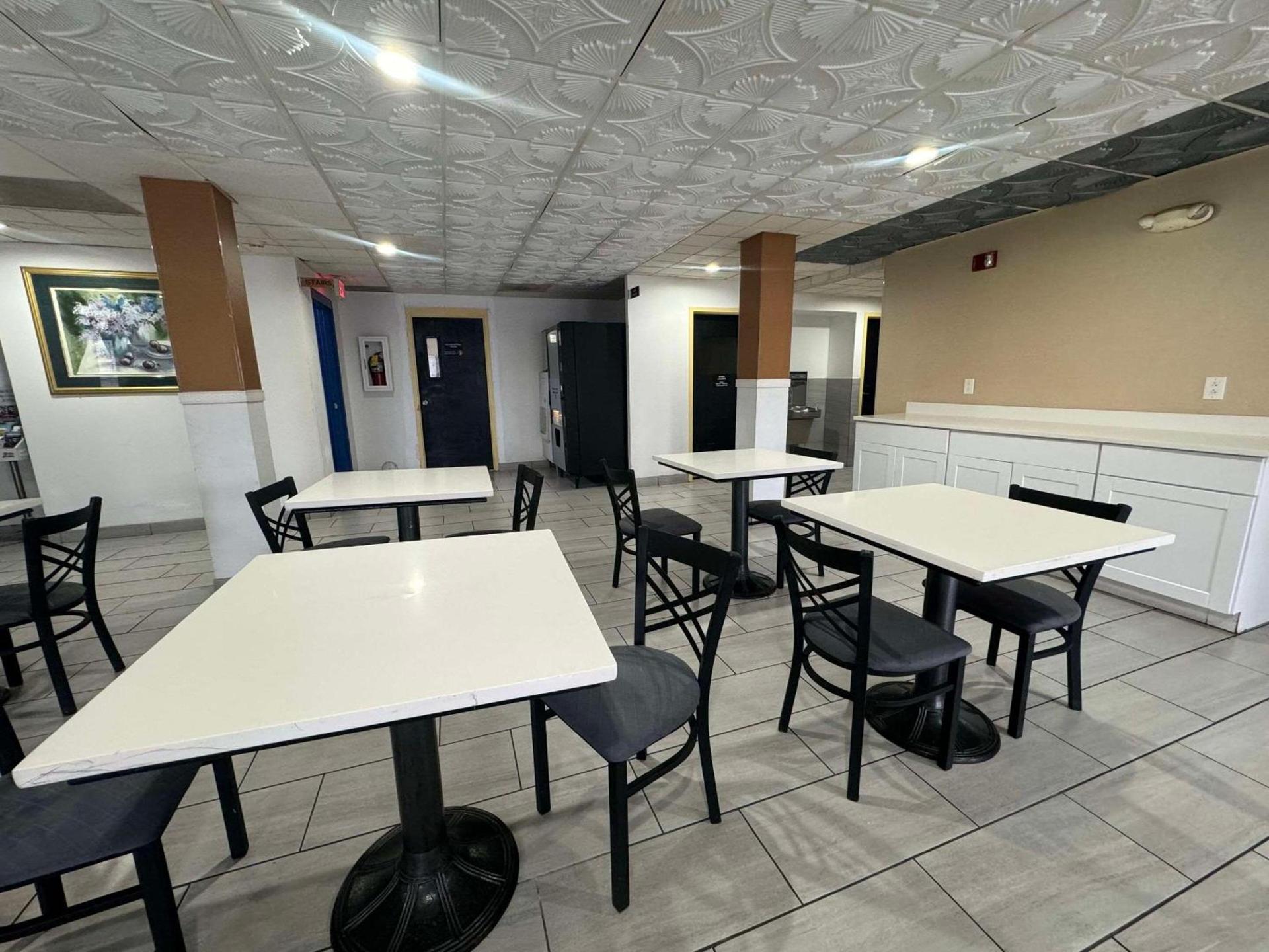 Quality Inn Chattanooga Hamilton Place photo 21