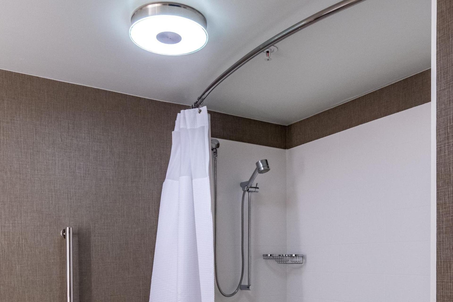 SpringHill Suites Anchorage Midtown photo 15
