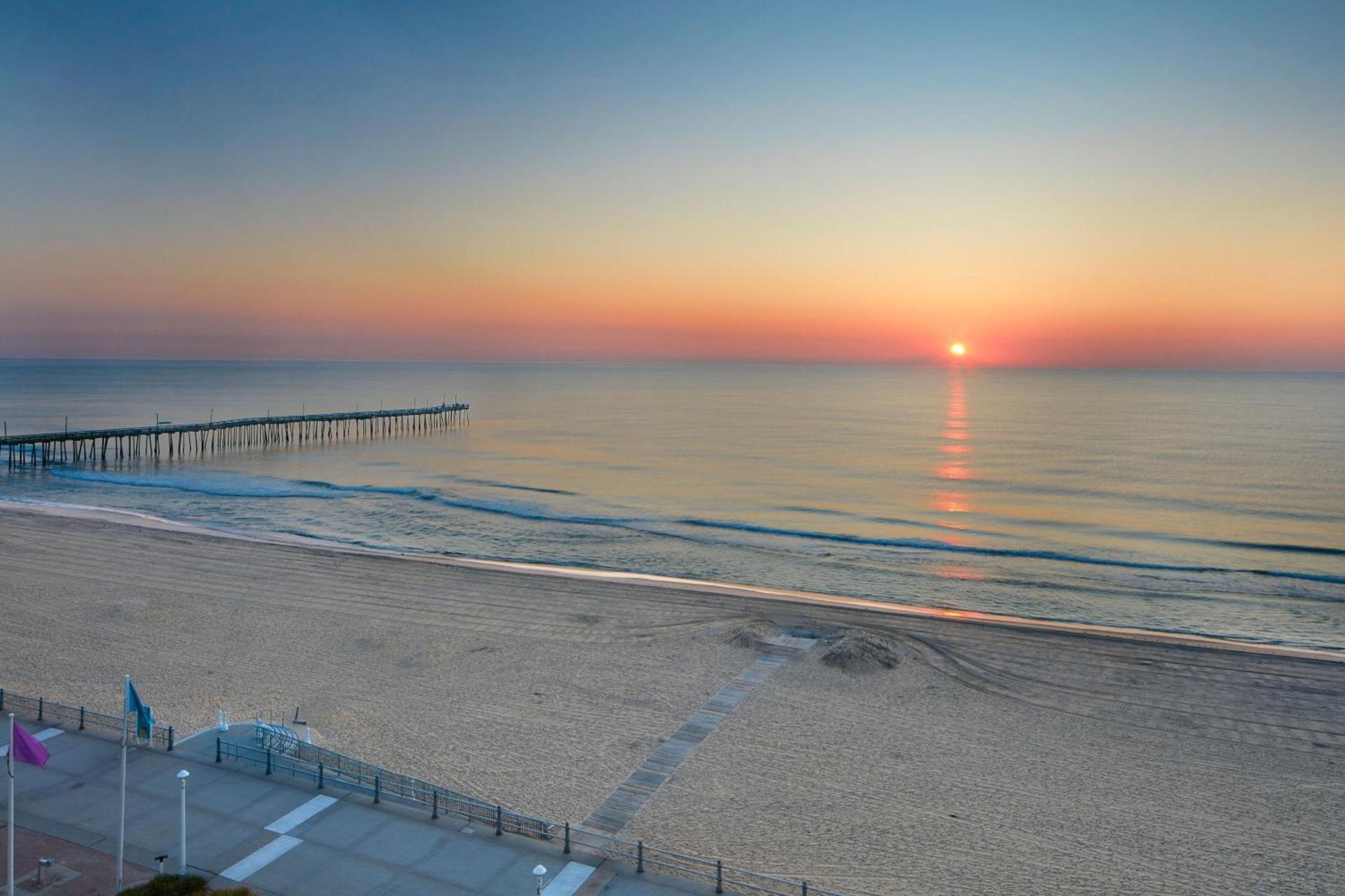 Four Points by Sheraton Virginia Beach Oceanfront photo 14