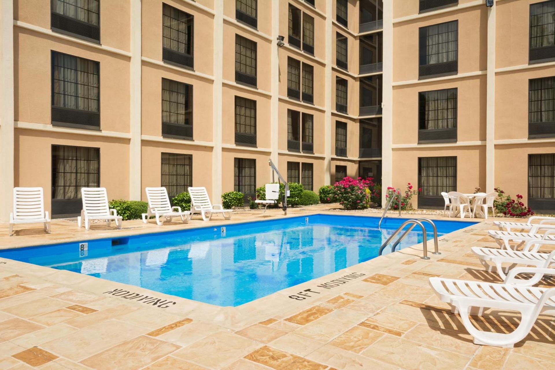 Days Inn by Wyndham Rome Downtown photo 16
