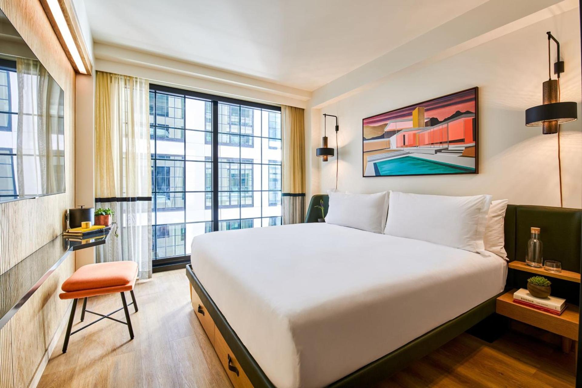 HOLLYWOOD VOLUME, a Tribute Portfolio Hotel photo 6
