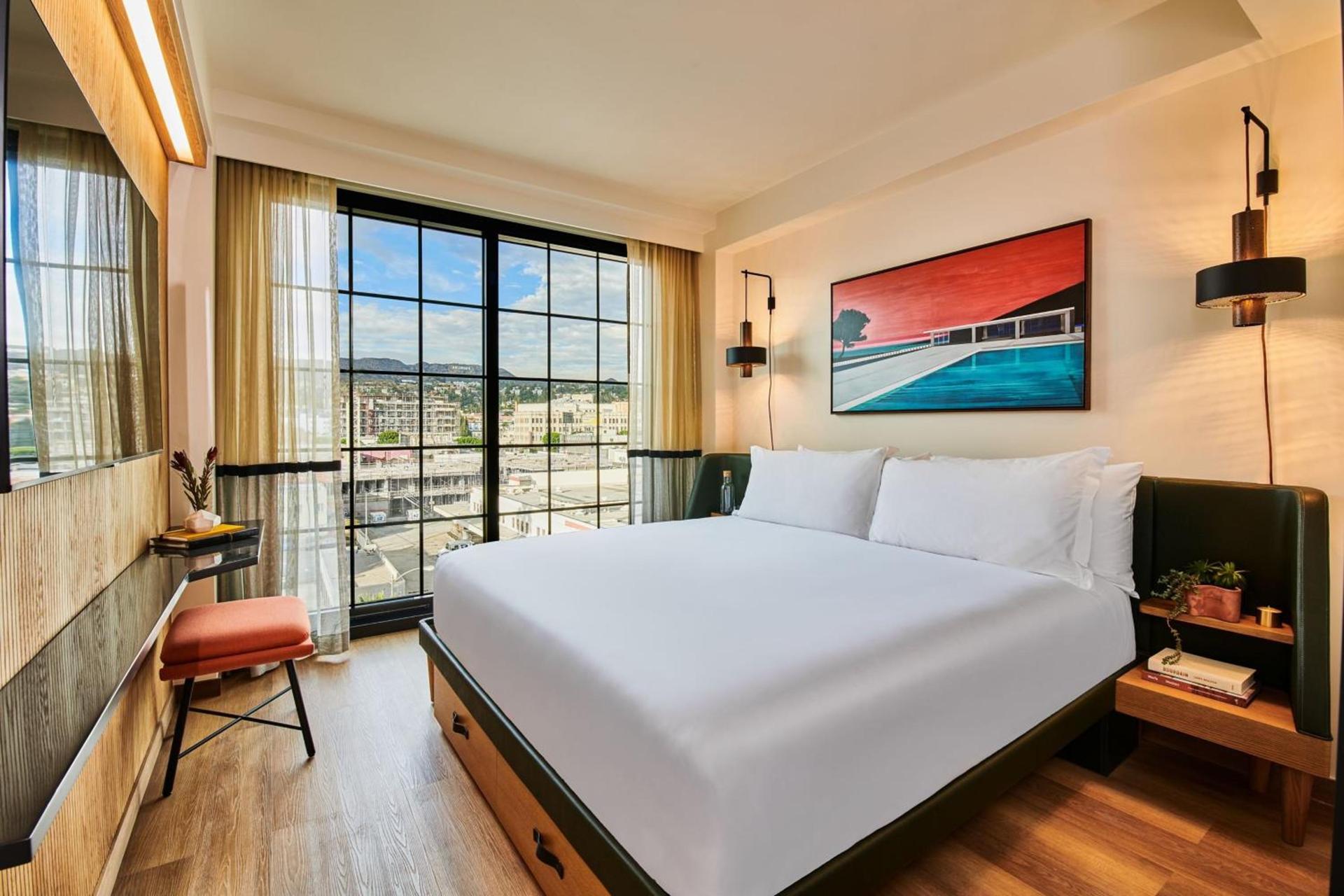 HOLLYWOOD VOLUME, a Tribute Portfolio Hotel photo 35
