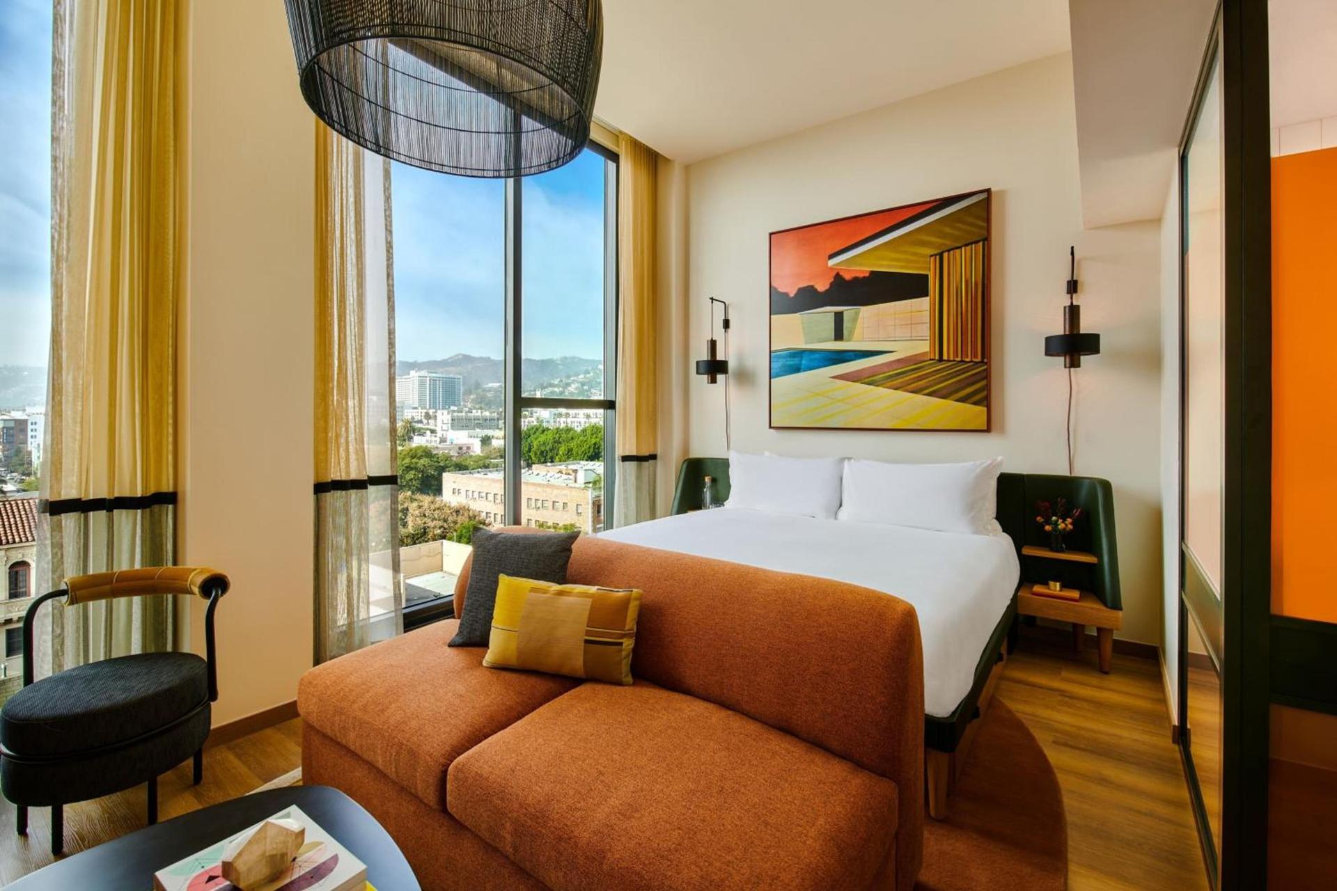 HOLLYWOOD VOLUME, a Tribute Portfolio Hotel photo 10