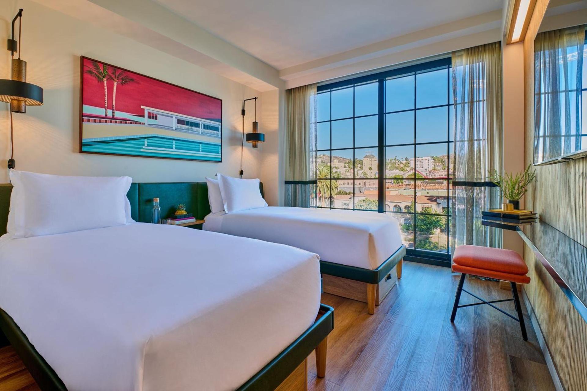 HOLLYWOOD VOLUME, a Tribute Portfolio Hotel photo 13