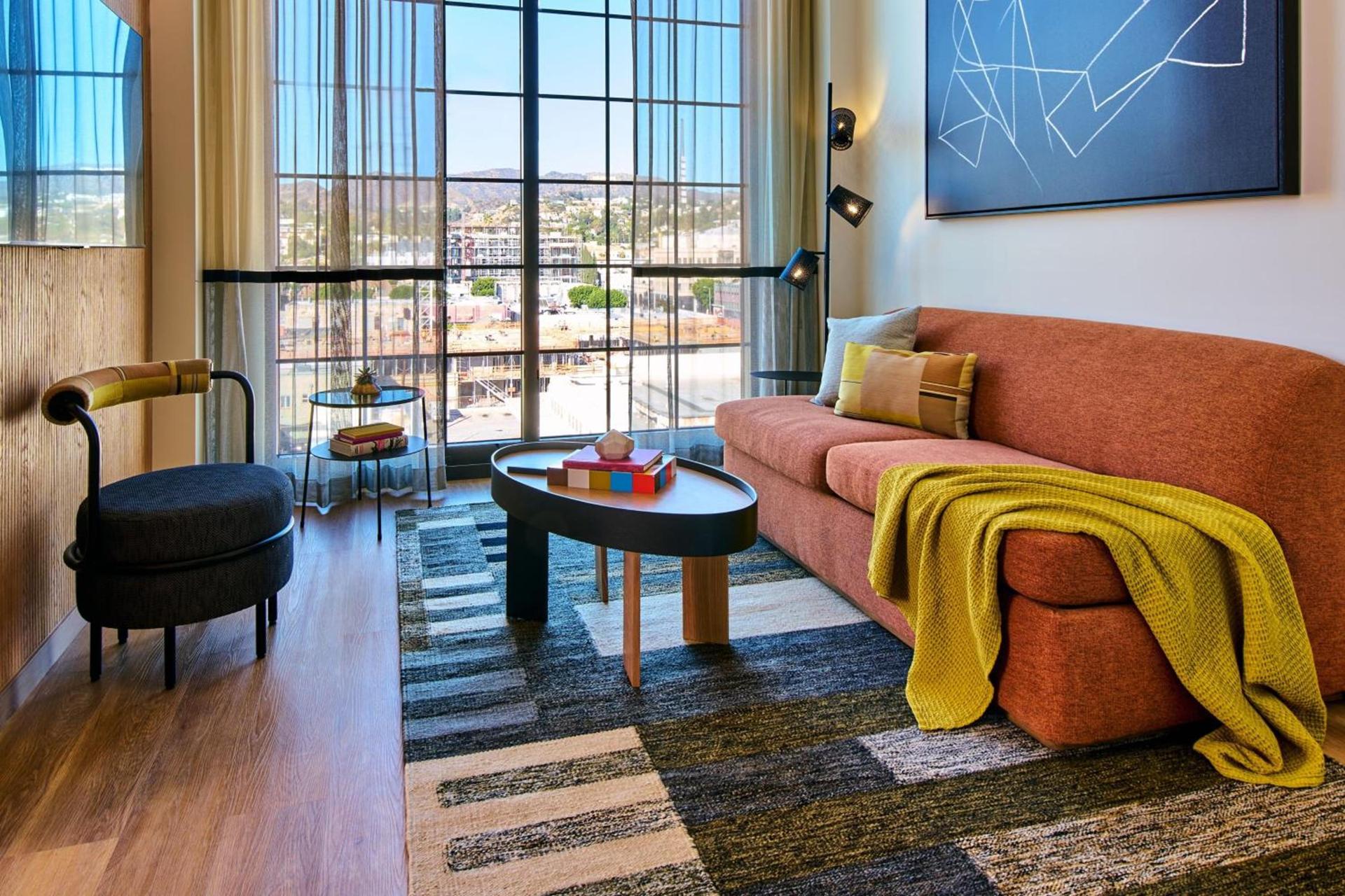 HOLLYWOOD VOLUME, a Tribute Portfolio Hotel photo 12