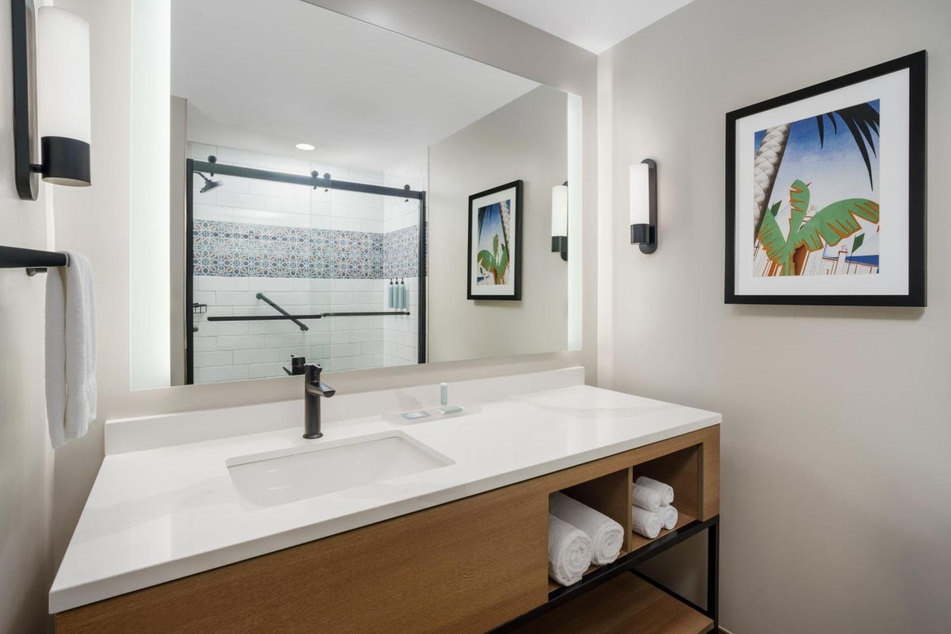 Courtyard by Marriott Oceanside Fort Lauderdale Beach photo 28