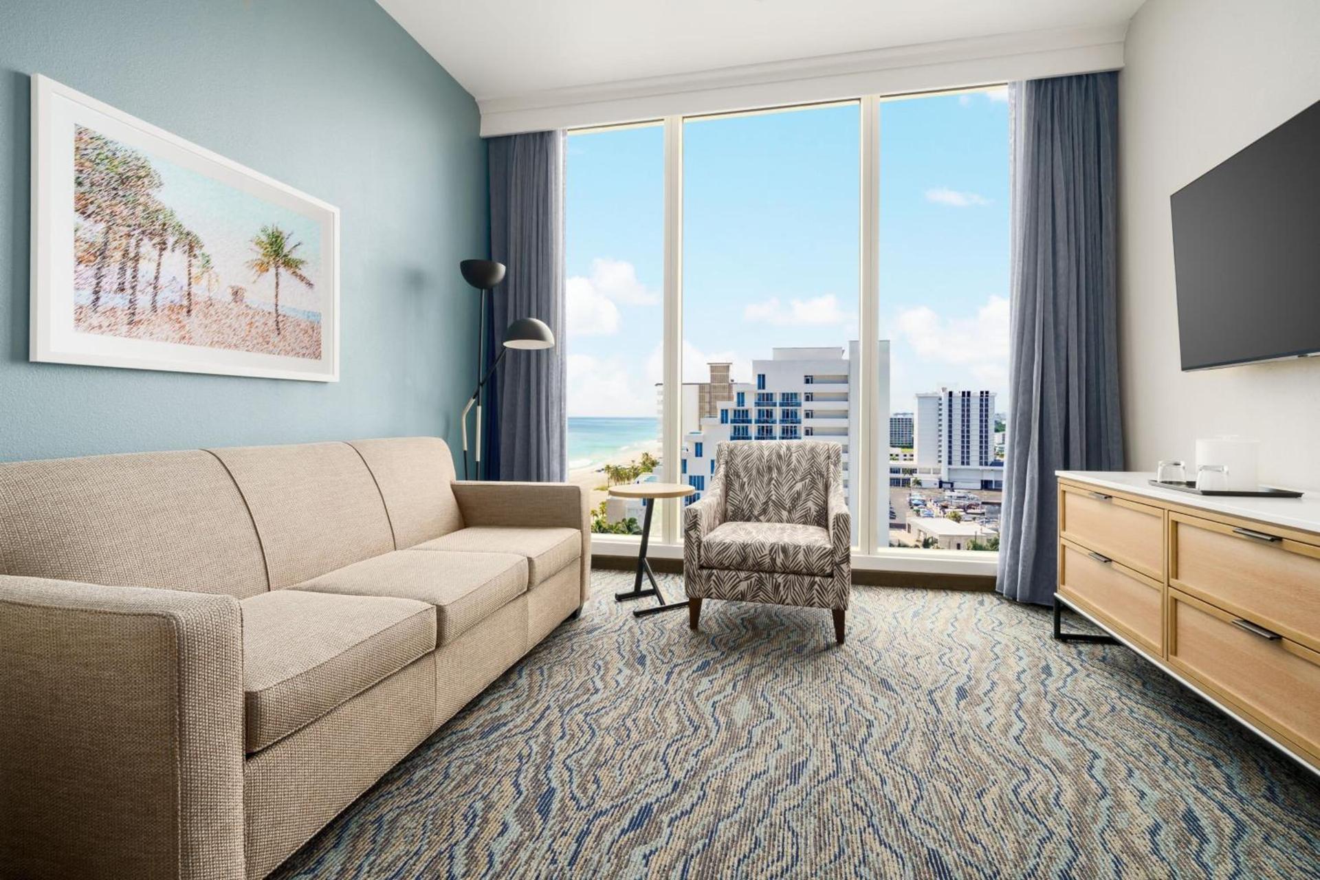 Courtyard by Marriott Oceanside Fort Lauderdale Beach photo 32