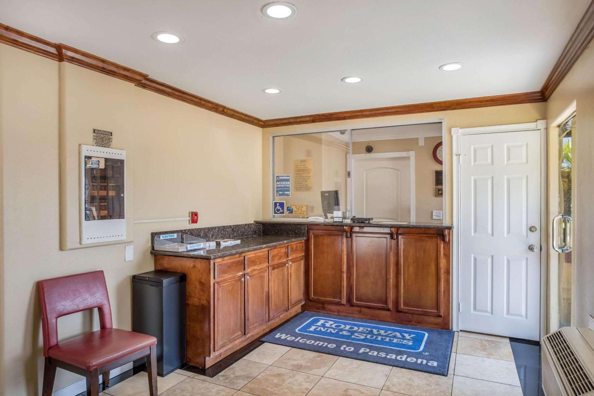 Rodeway Inn & Suites Pasadena photo 17